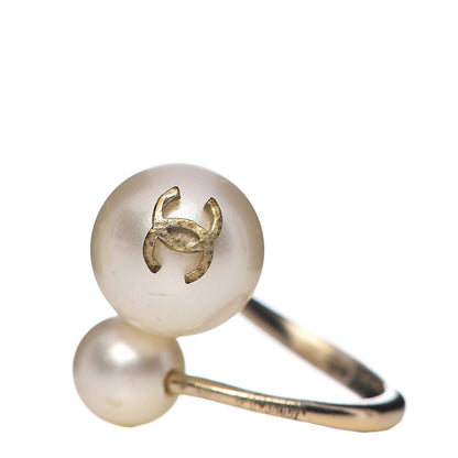 Chanel Pearl CC Ring 6 Gold Pearly White 3 of 6