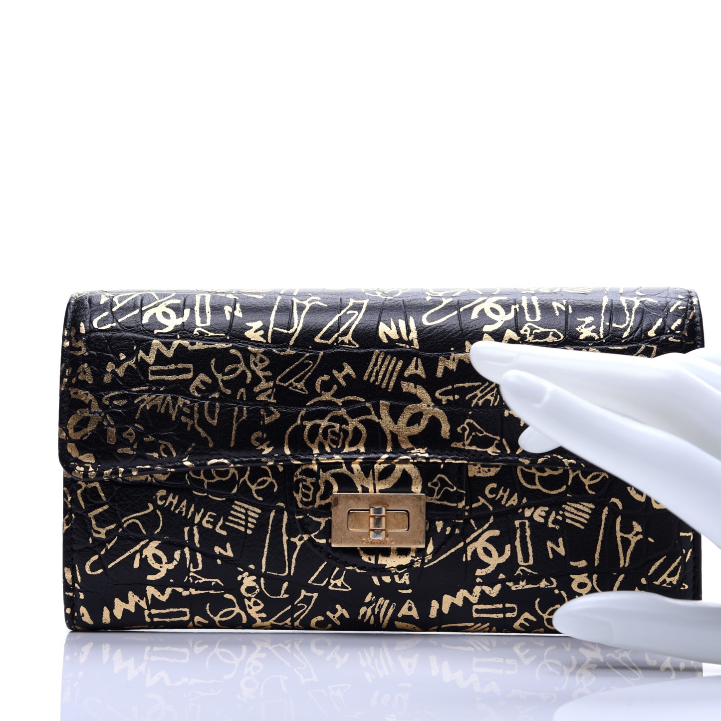 Calfskin Crocodile Embossed Graffiti 2.55 Cocodile Reissue Long Flap Black Gold