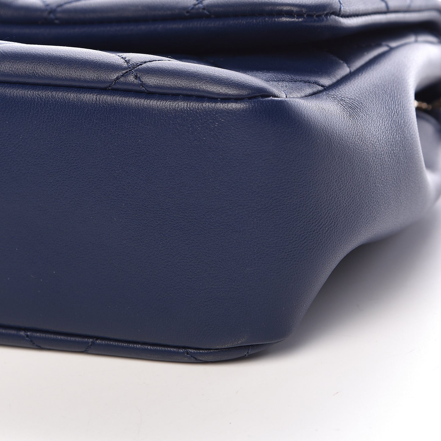 Lambskin Quilted Resin Bi-Color Chain Flap Bag Navy