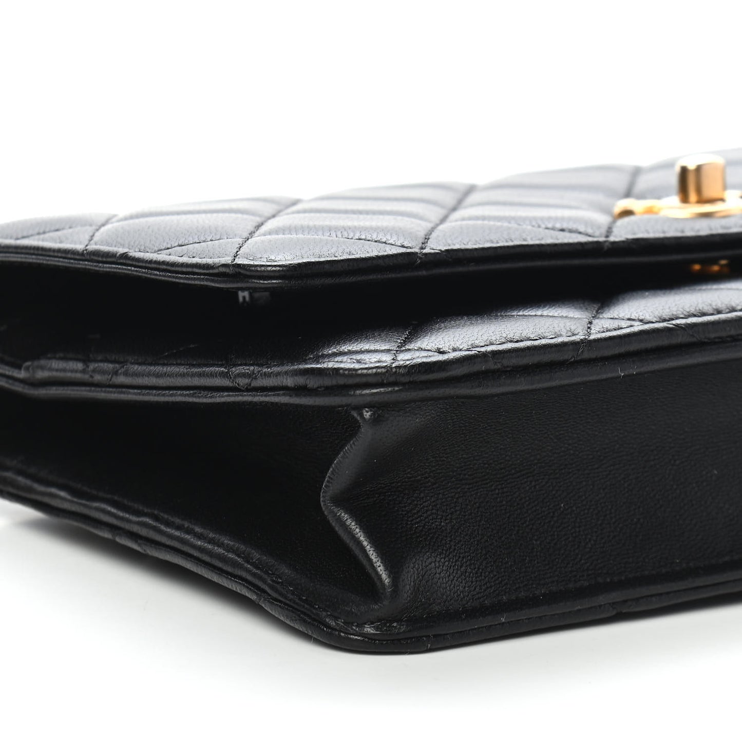 Lambskin Quilted CC Pearl Crush Wallet on Chain WOC Black