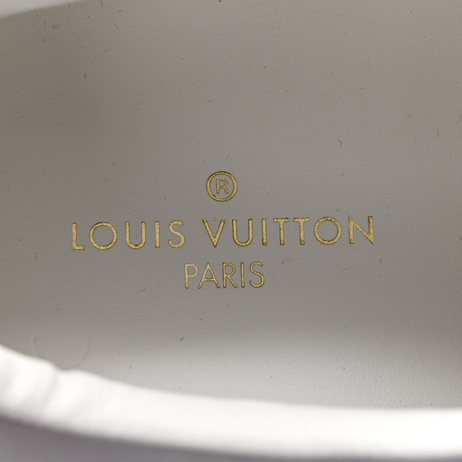 Louis Vuitton Iridescent Grained Calfskin Embossed Monogram Mens Luxembourg Low Top Sneakers 9.5 White 7 of 9