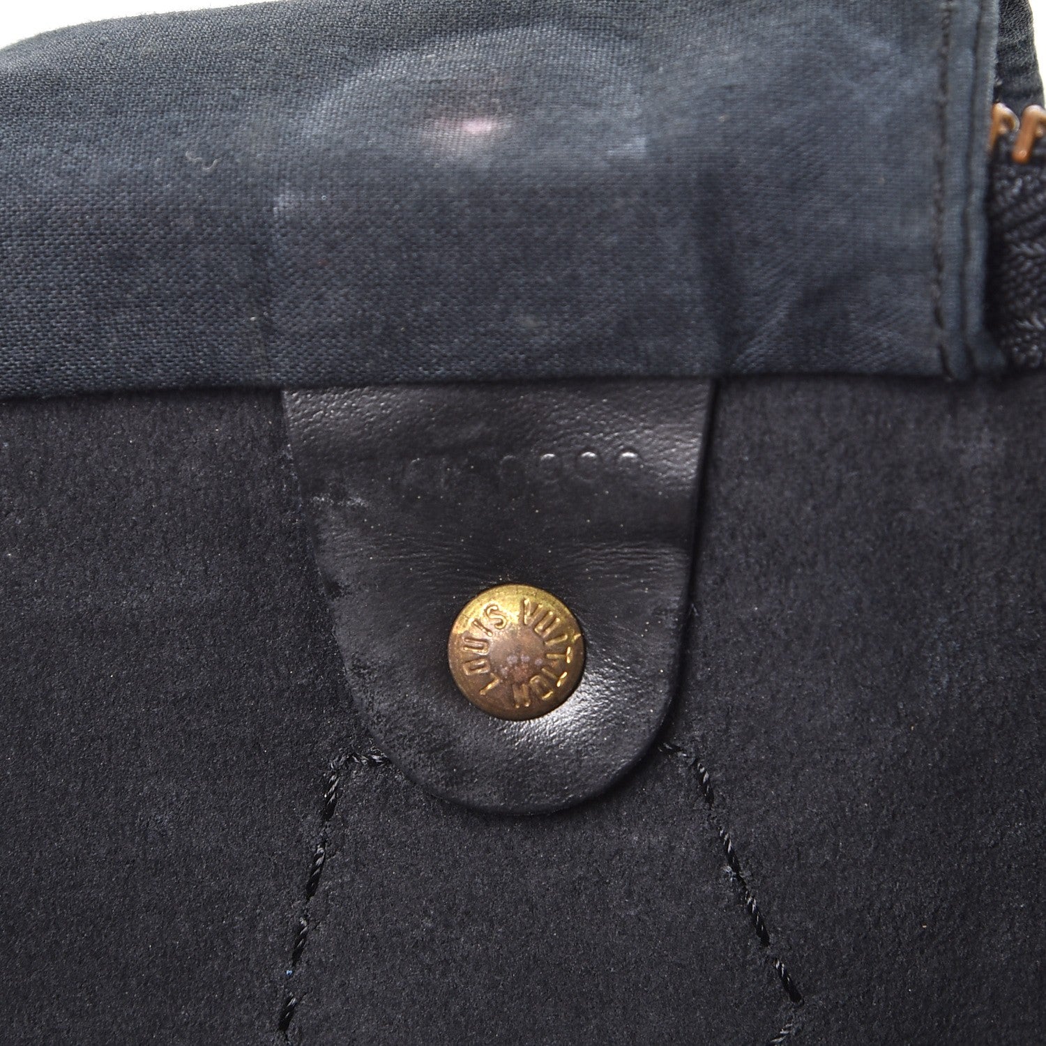 Louis Vuitton Epi Speedy 40 Black 7 of 11