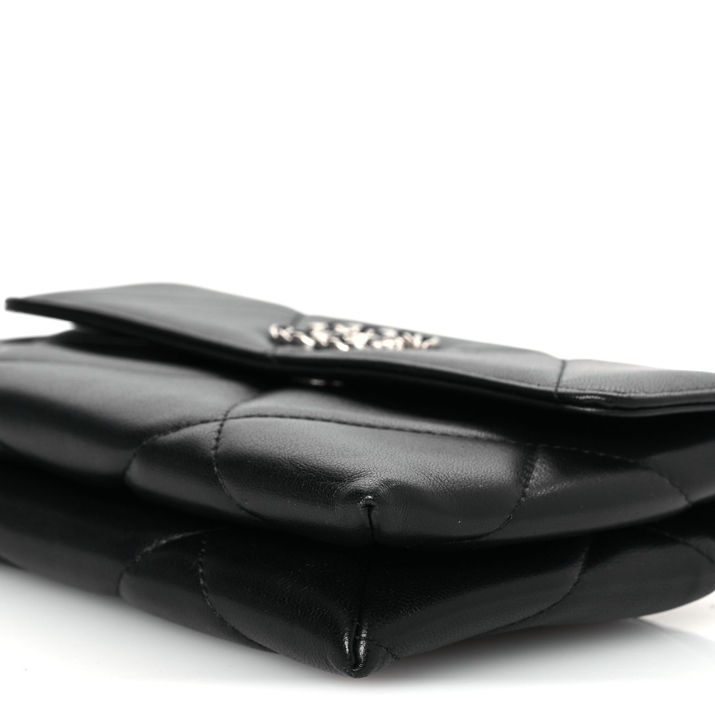 Lambskin Quilted Chanel 19 Flap Clutch Black