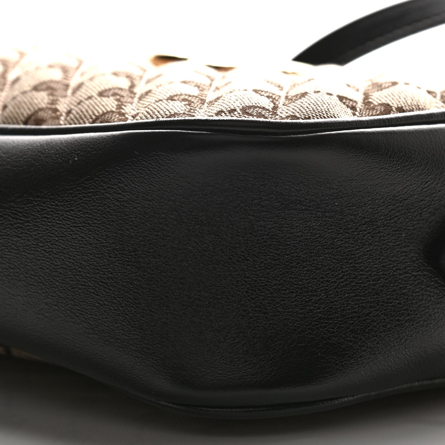 Monogram Matelasse Diagonal Small GG Marmont Chain Shoulder Bag Beige Black