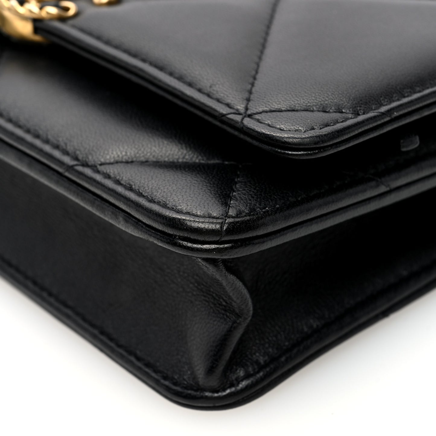 Lambskin Quilted Chanel 19 Wallet On Chain WOC Black
