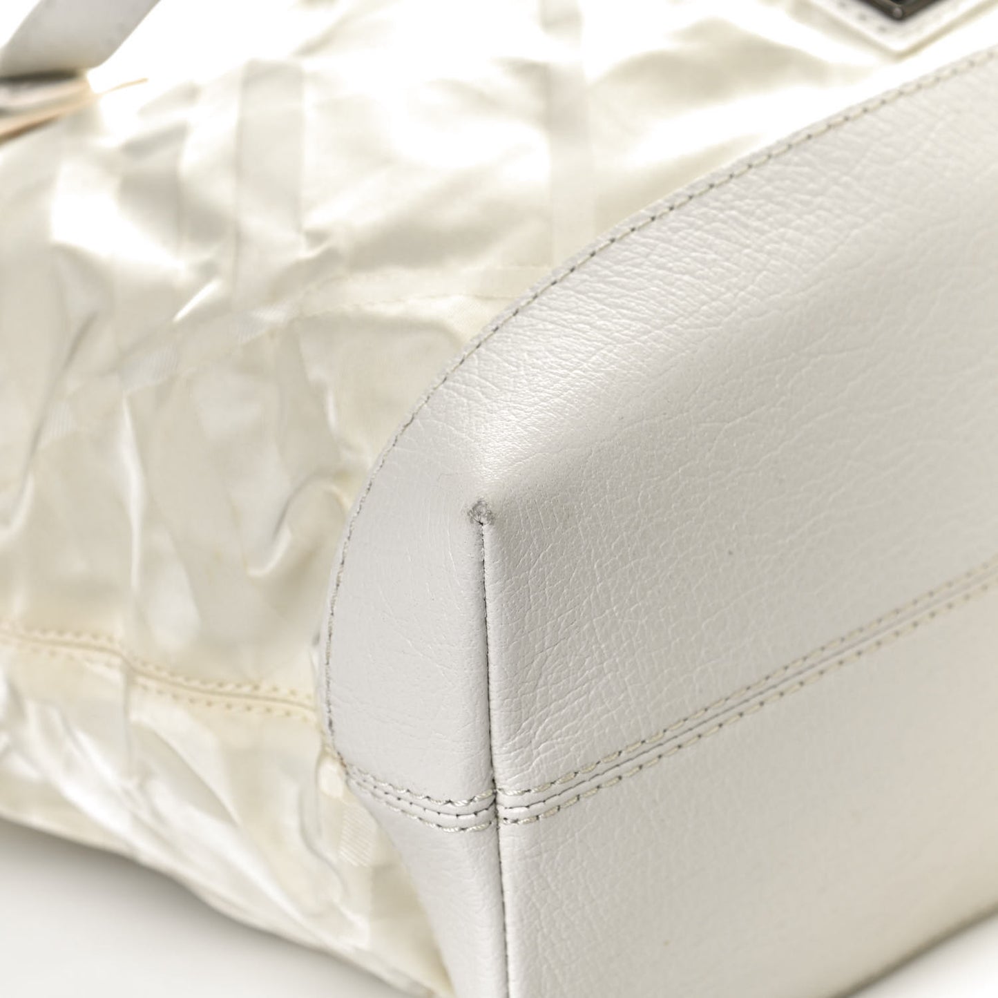 Nylon Beat Check Shoulder Bag White