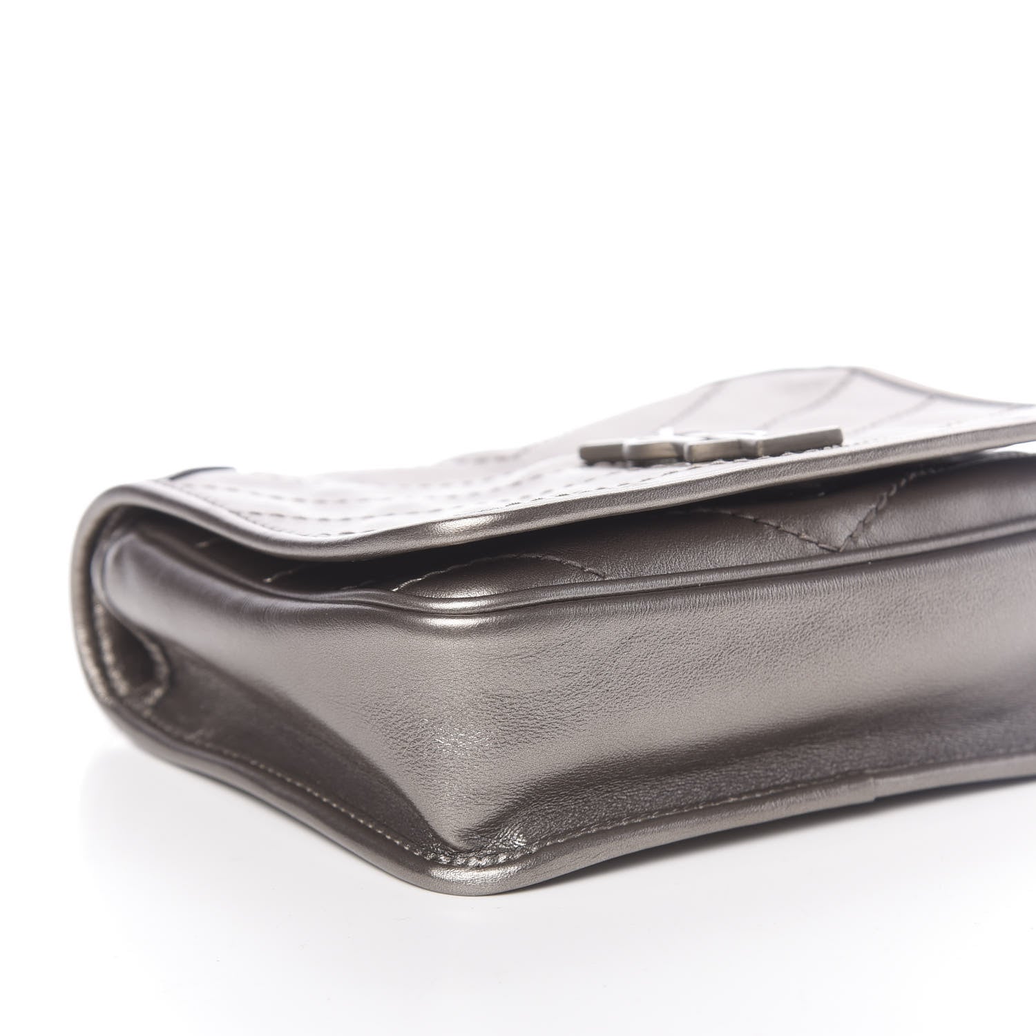 Saint Laurent Metallic Calfskin Matelasse Monogram Niki Chain Wallet Platinum 7 of 9