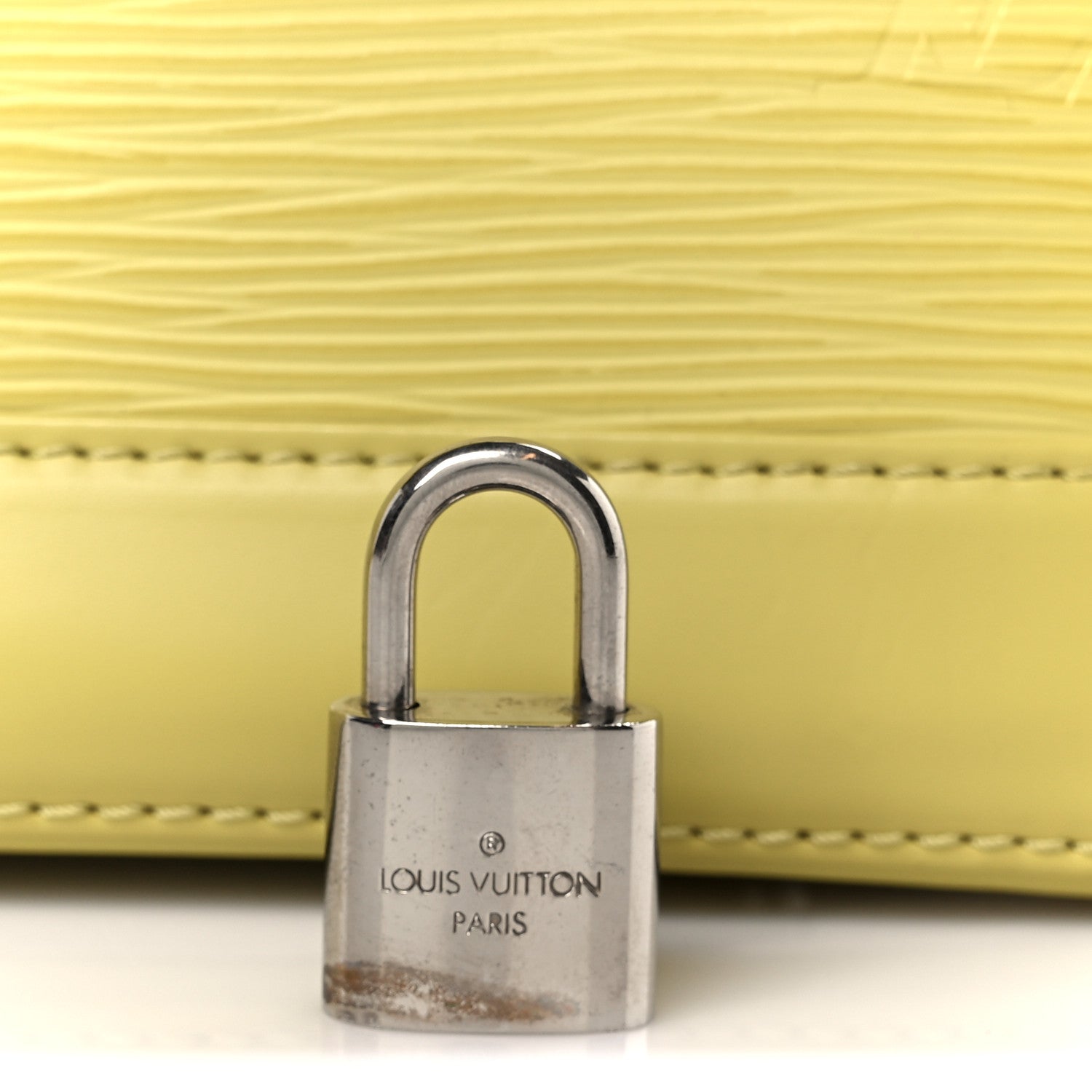 Louis Vuitton Epi Alma PM Pistache 13 of 13