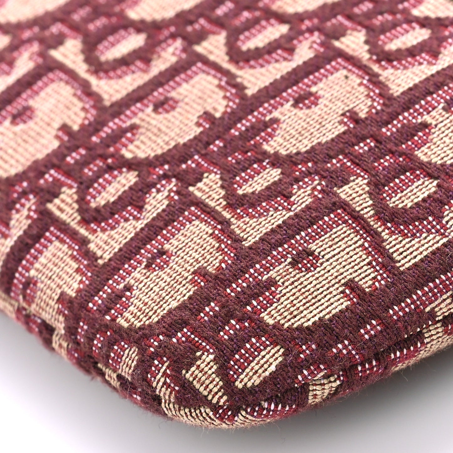 Oblique Logo Pouch Burgundy