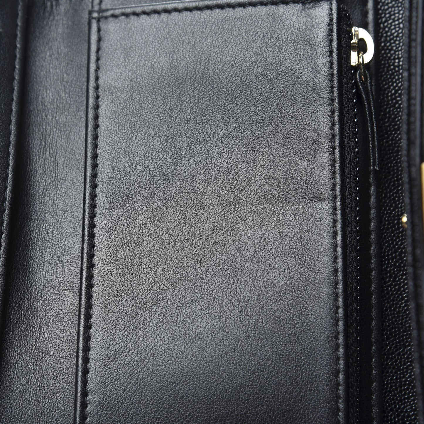 Caviar Quilted Medium Boy Flap Wallet Black