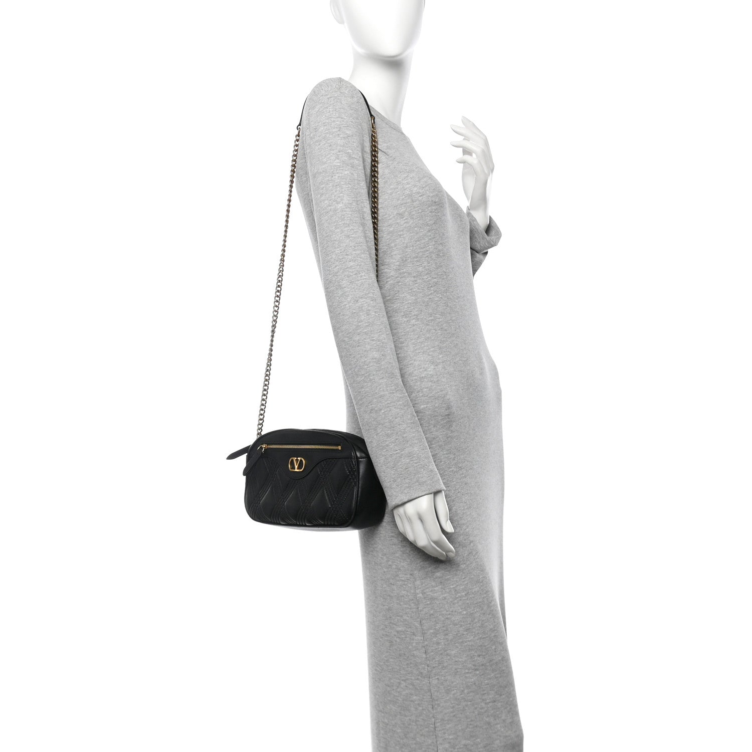 Valentino Garavani Nappa Medium Quiltie 67 Shoulder Bag Black 2 of 9