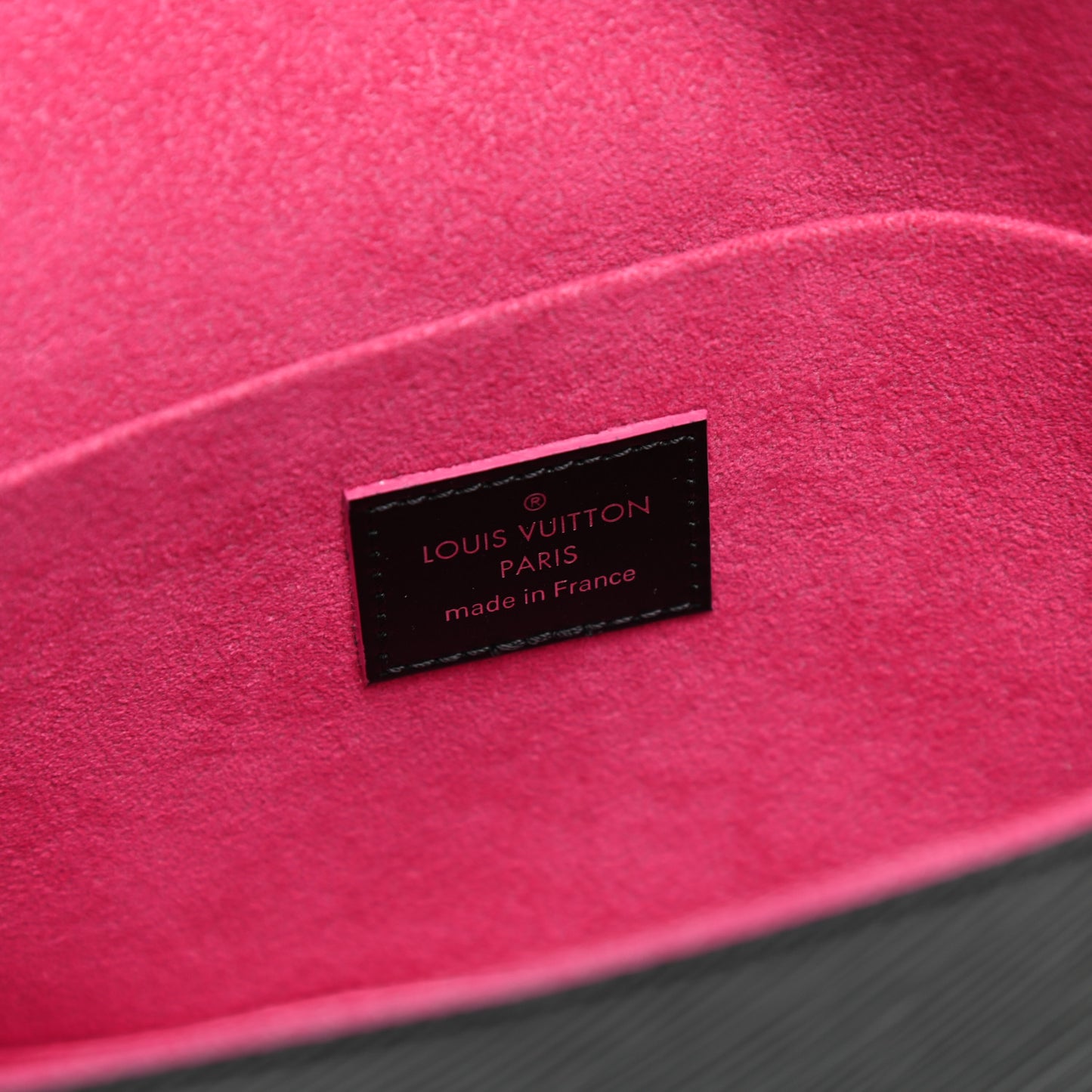 Epi Pochette Felicie Black Hot Pink