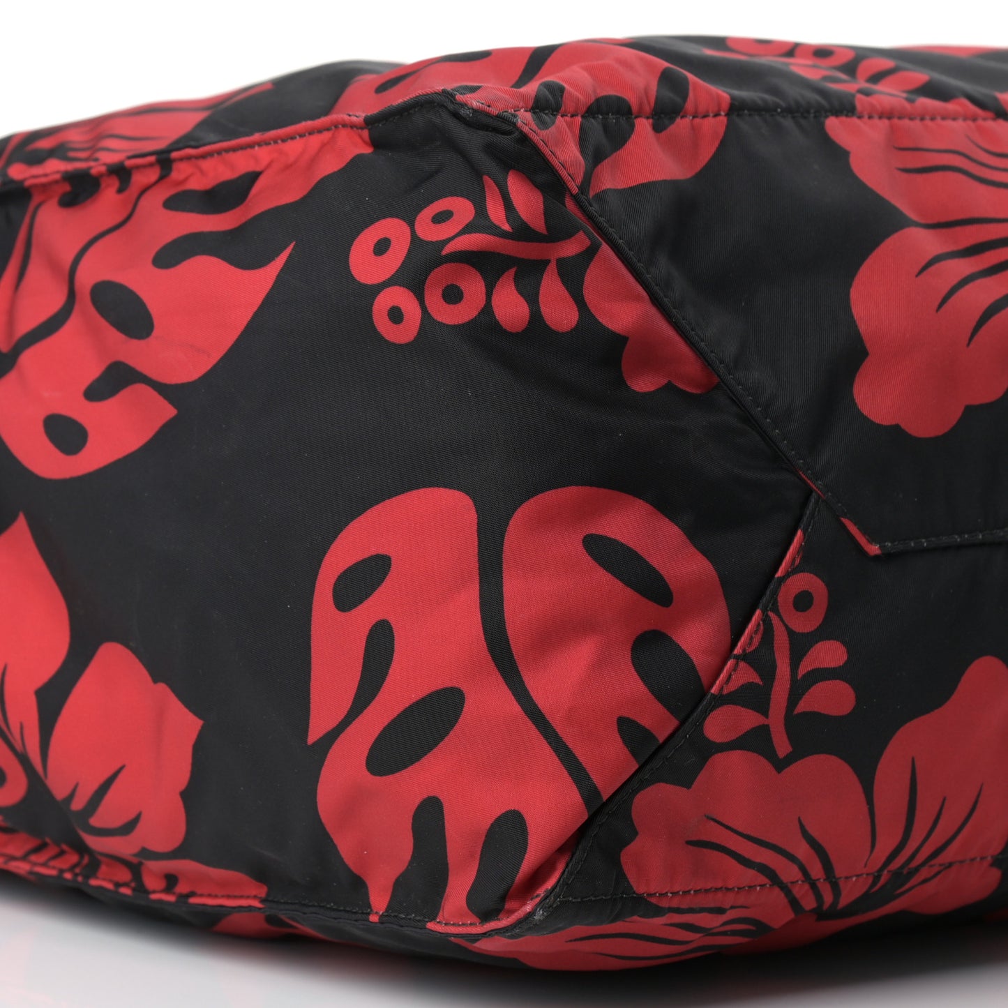 Tessuto Nylon Saffiano Hibiscus Print Tote Black Rosso