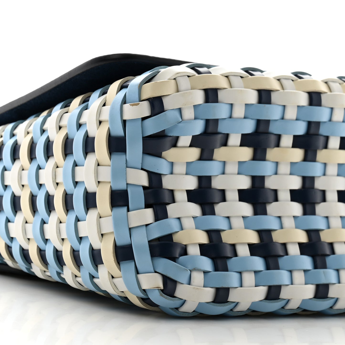 Epi Guinguette Twist Shoulder Bag MM Indigo Blue