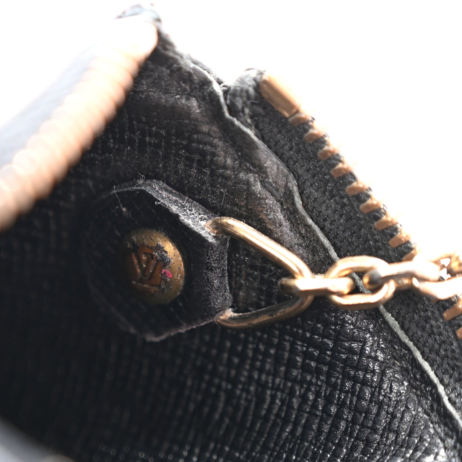 Louis Vuitton Epi Key Pouch Black 12 of 12