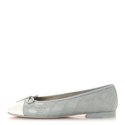 Chanel Lambskin Patent Double Stitched CC Cap Toe Ballerina Flats 40.5 Light Blue White 1 of 13
