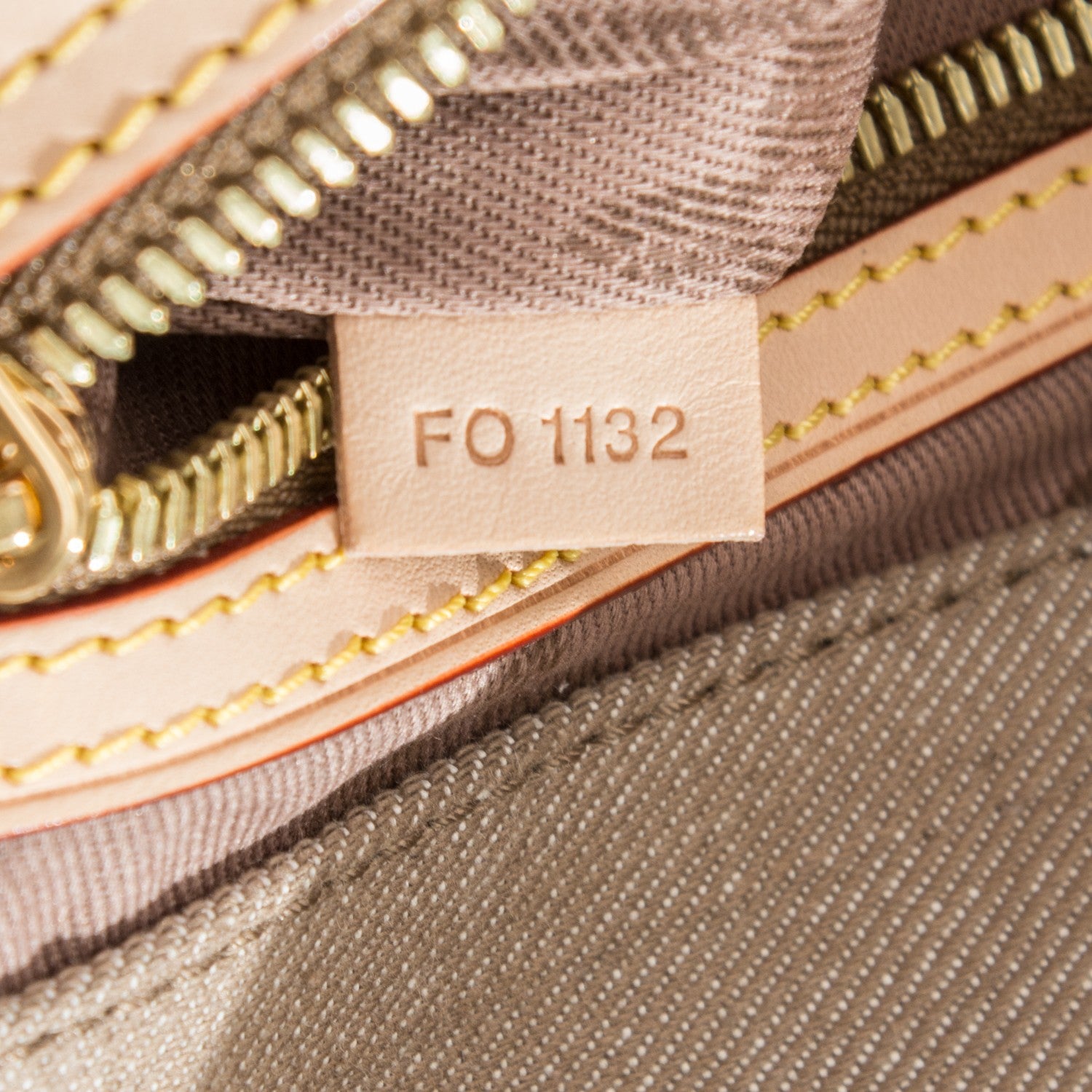 Louis Vuitton Denim Articles de Voyage Cabas Argile 7 of 7