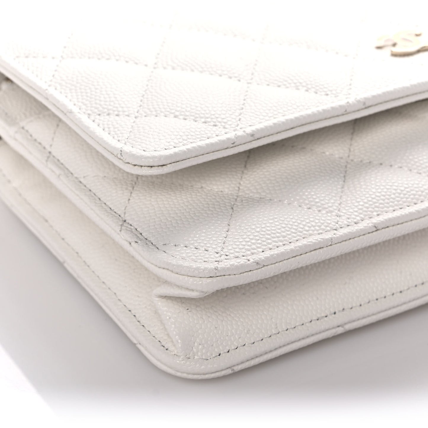 Caviar Quilted Wallet On Chain WOC White