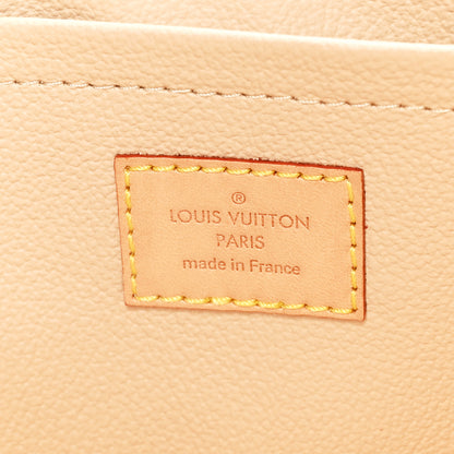 Louis Vuitton Monogram Toiletry Bag 6 of 9