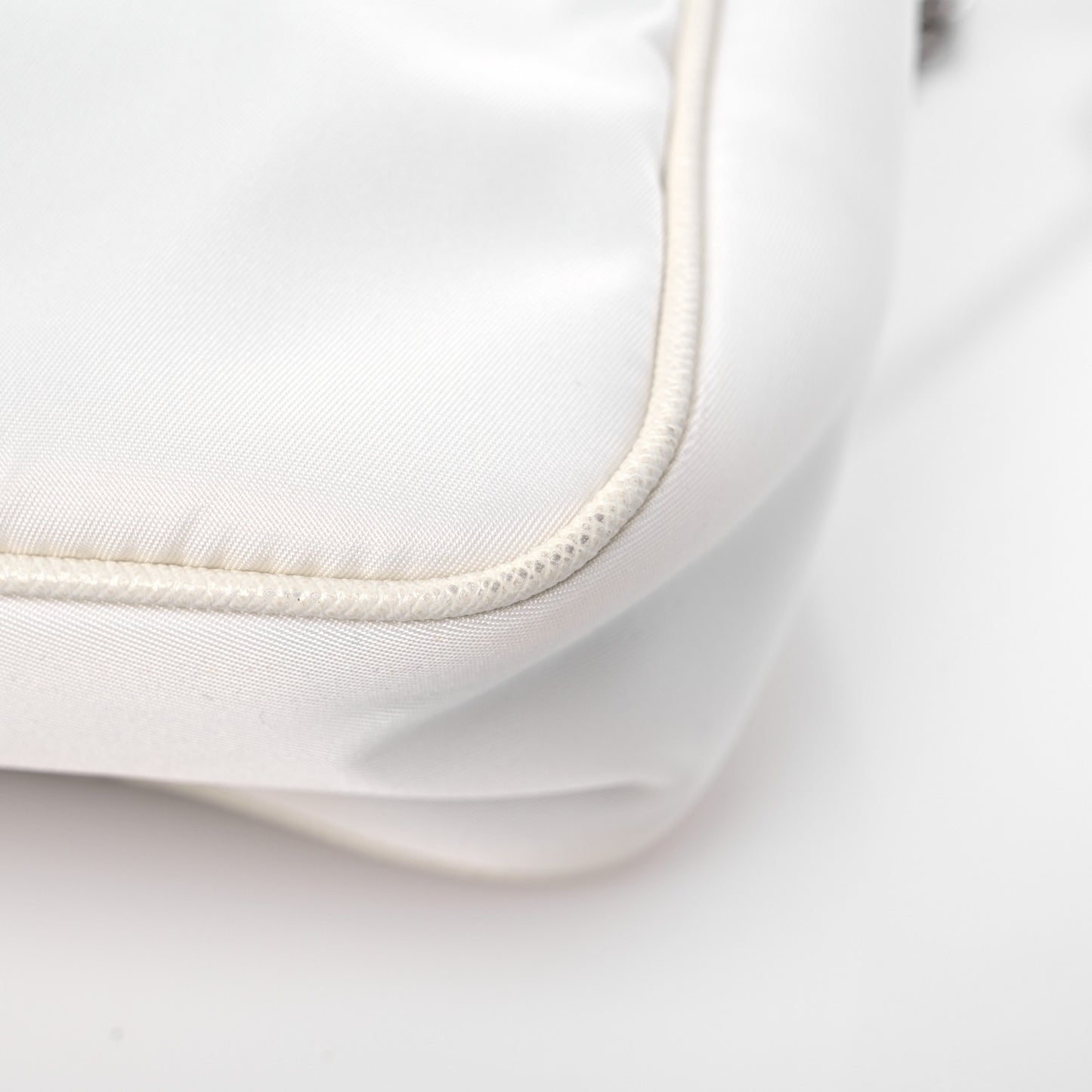 Nylon Re-Edition 2005 Shoulder Bag White