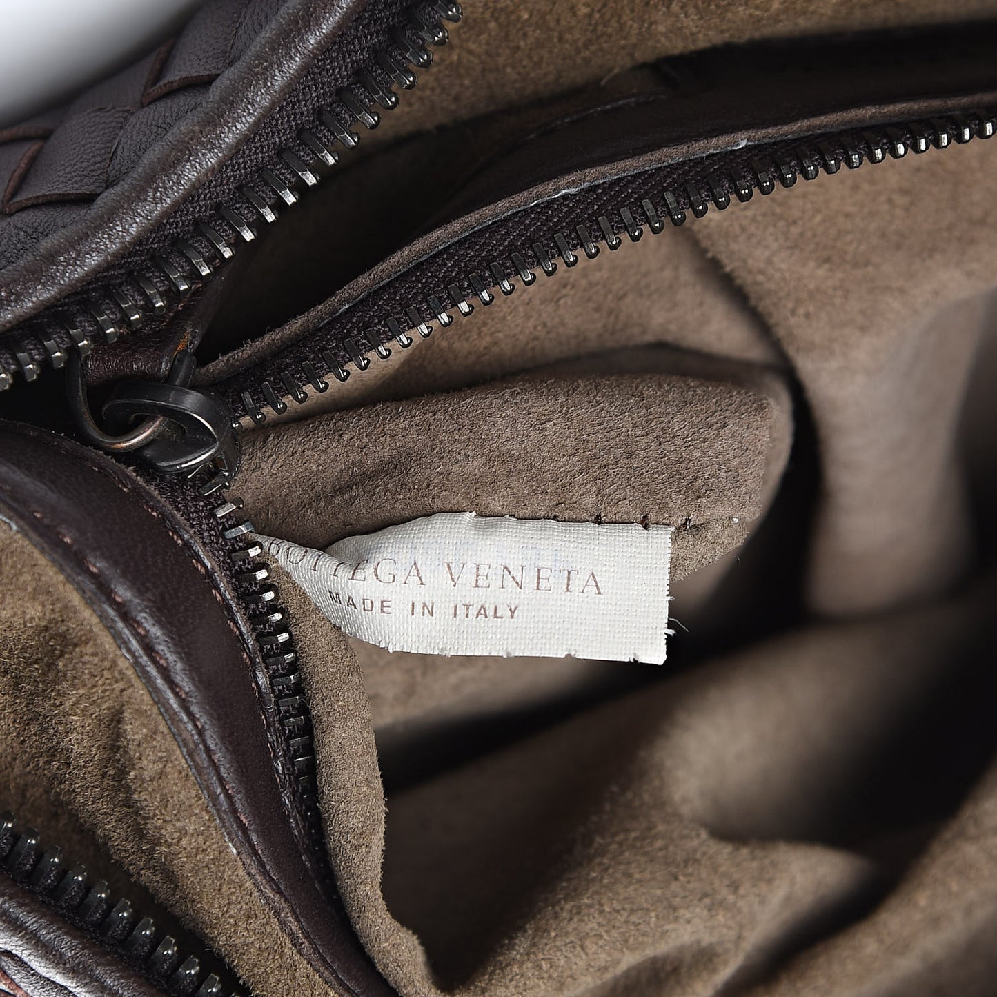 Nappa Intrecciato Medium Veneta Hobo Ebano