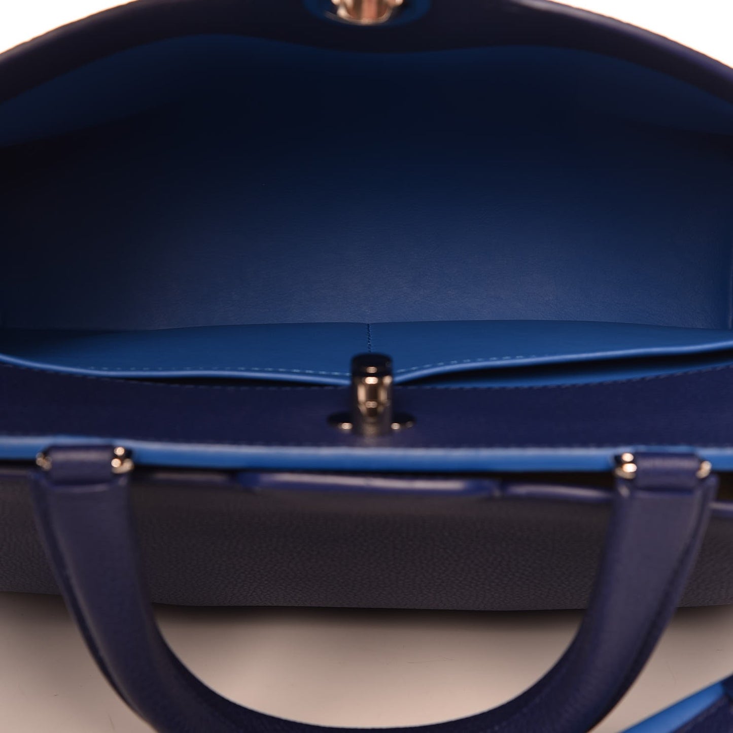 Veau Nuage Calfskin Astrid Blue
