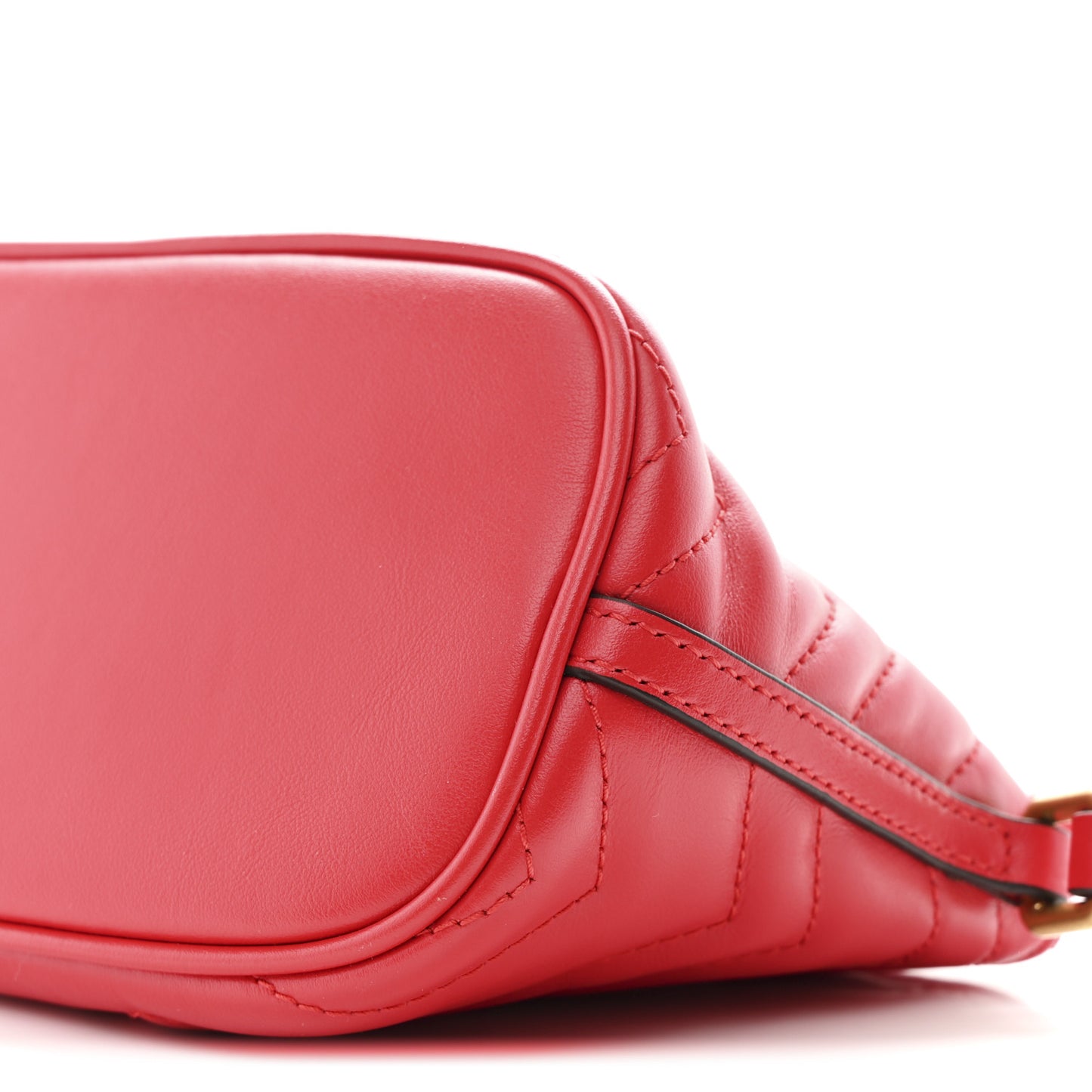 Calfskin Matelasse Chevron GG Marmont Sling Shoulder Bag Rosso