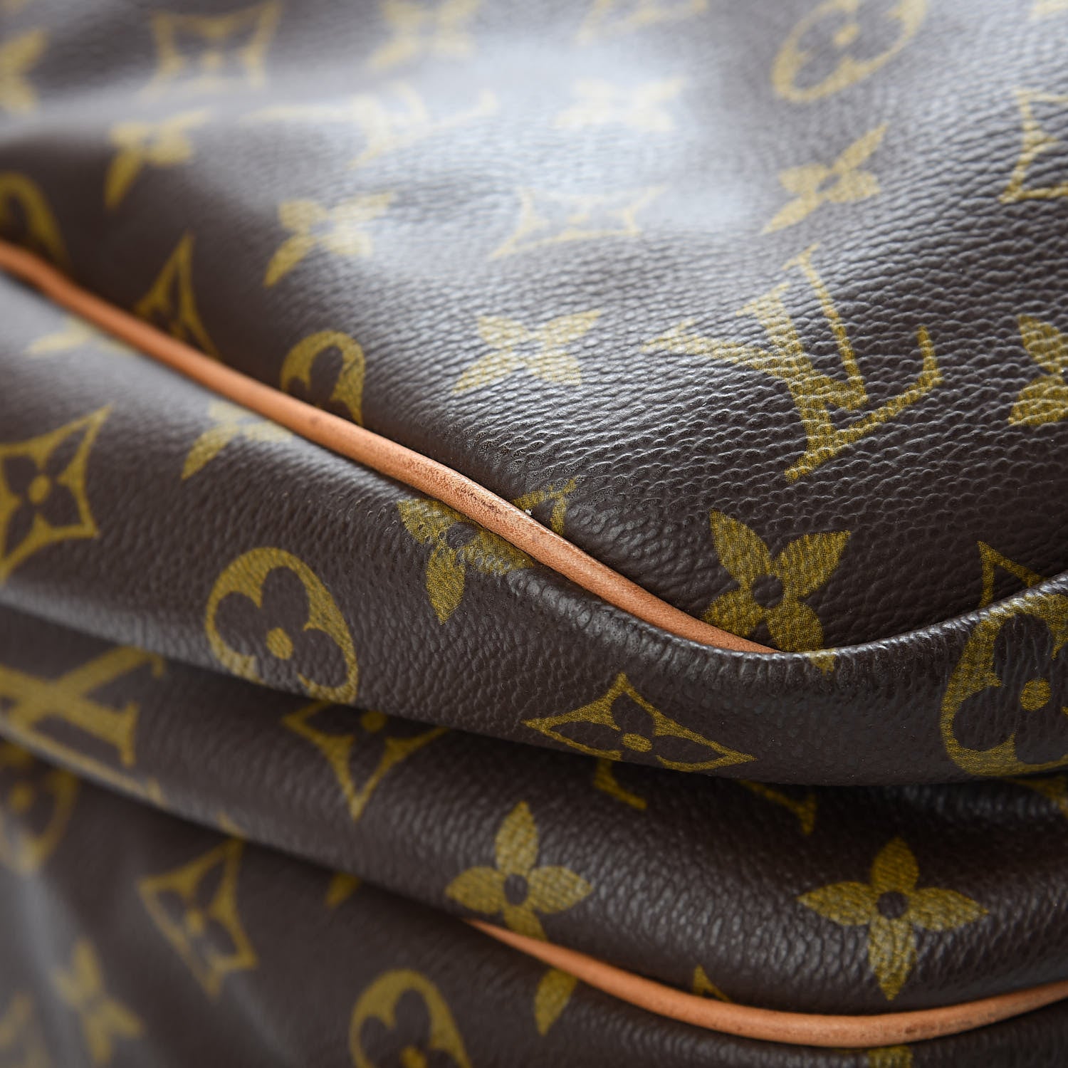 Louis Vuitton Monogram Alize 24 Heures Luggage 10 of 22