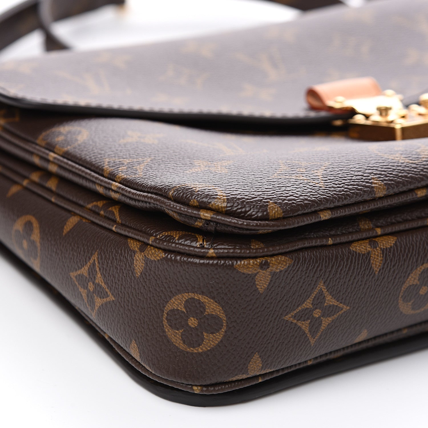 Louis Vuitton Monogram Pochette Metis 7 of 8