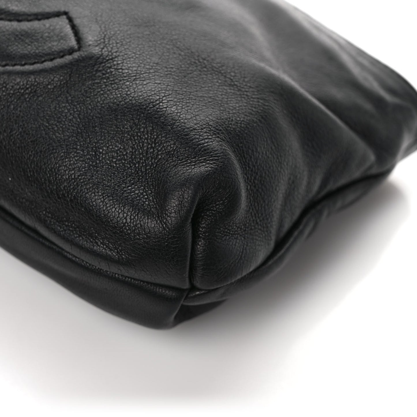 Lambskin Soft Chain Pochette Black