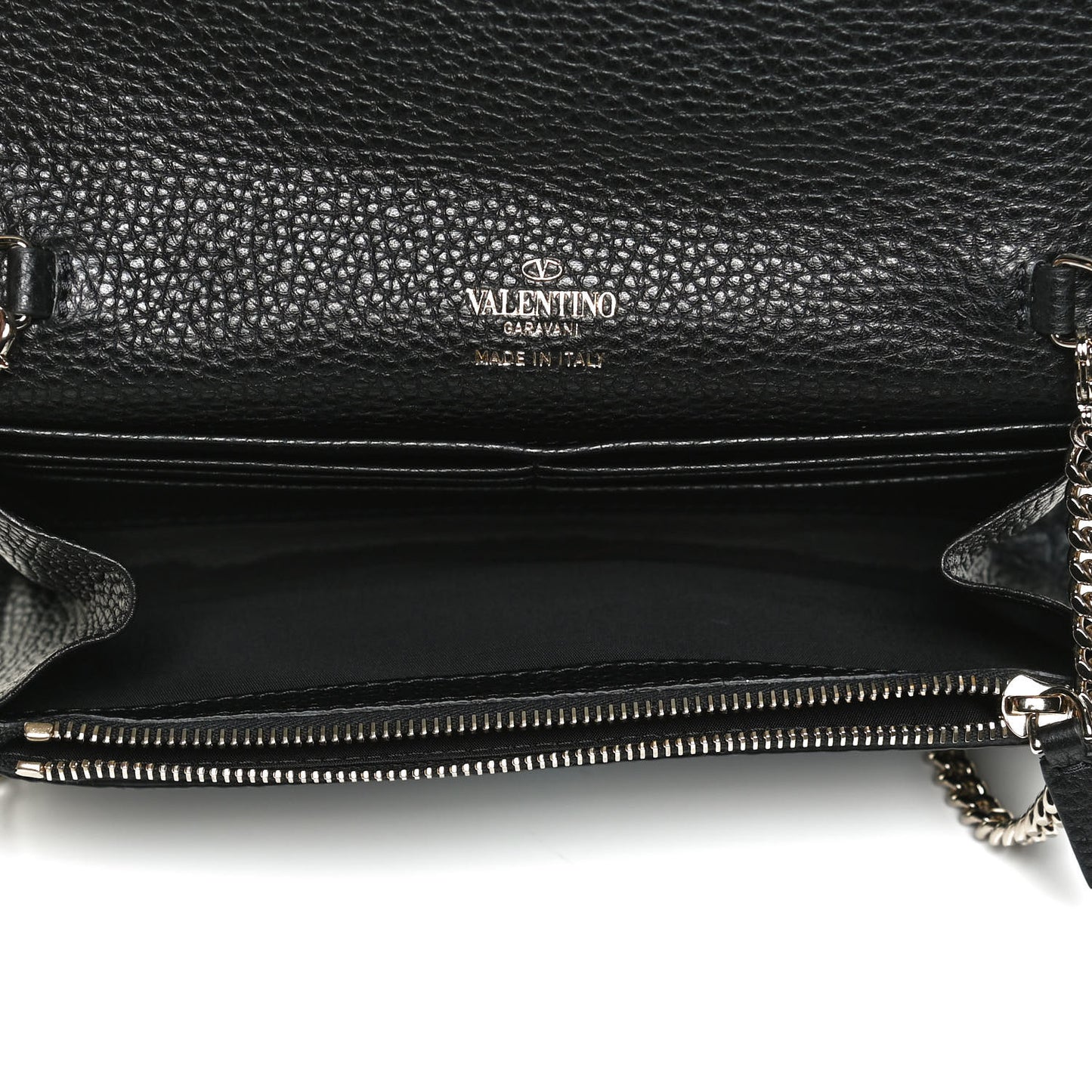 Pebbled Calfskin Rockstud Flip Lock Wallet On Chain Black