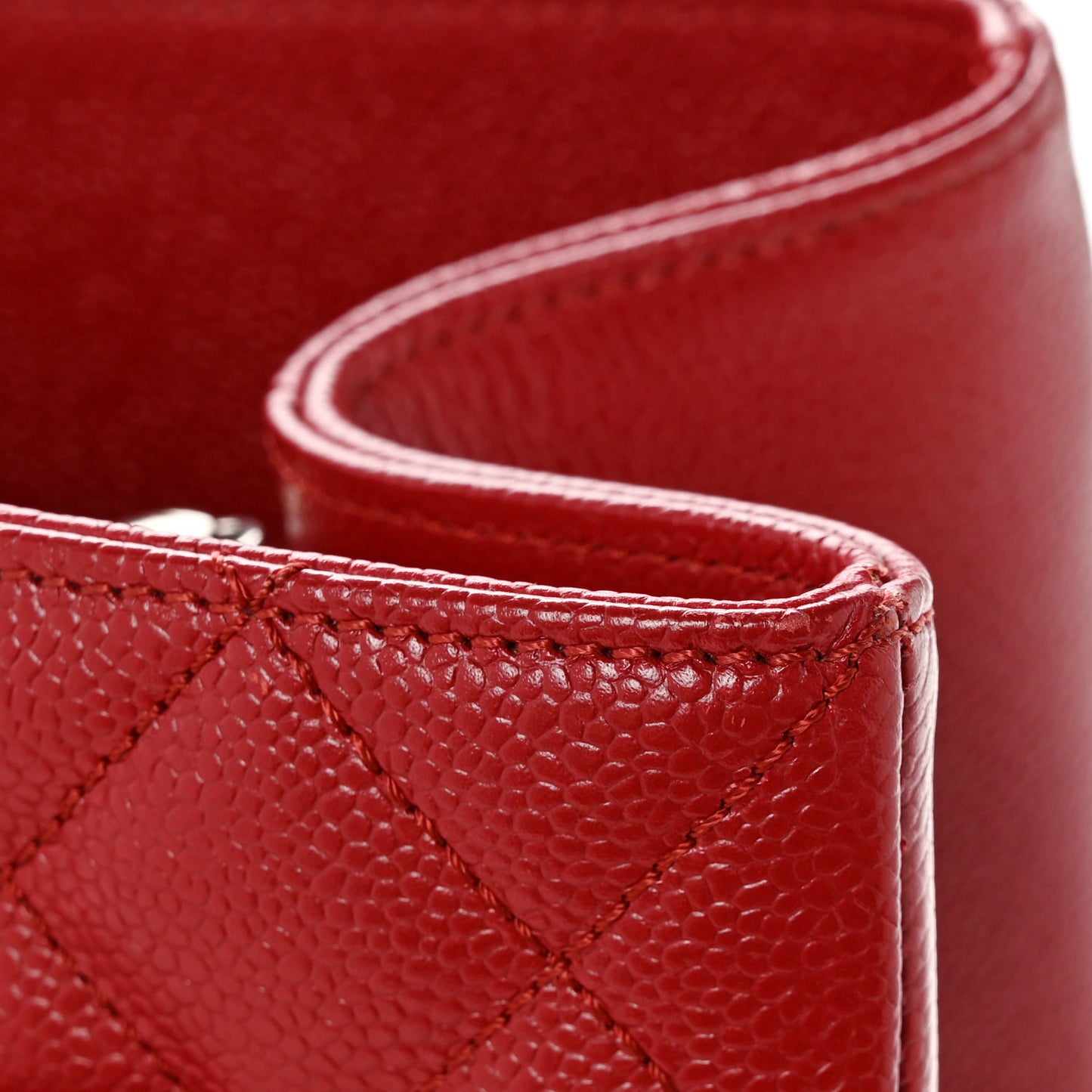 Caviar Quilted XL Grand Shopping Tote GST Red Red
