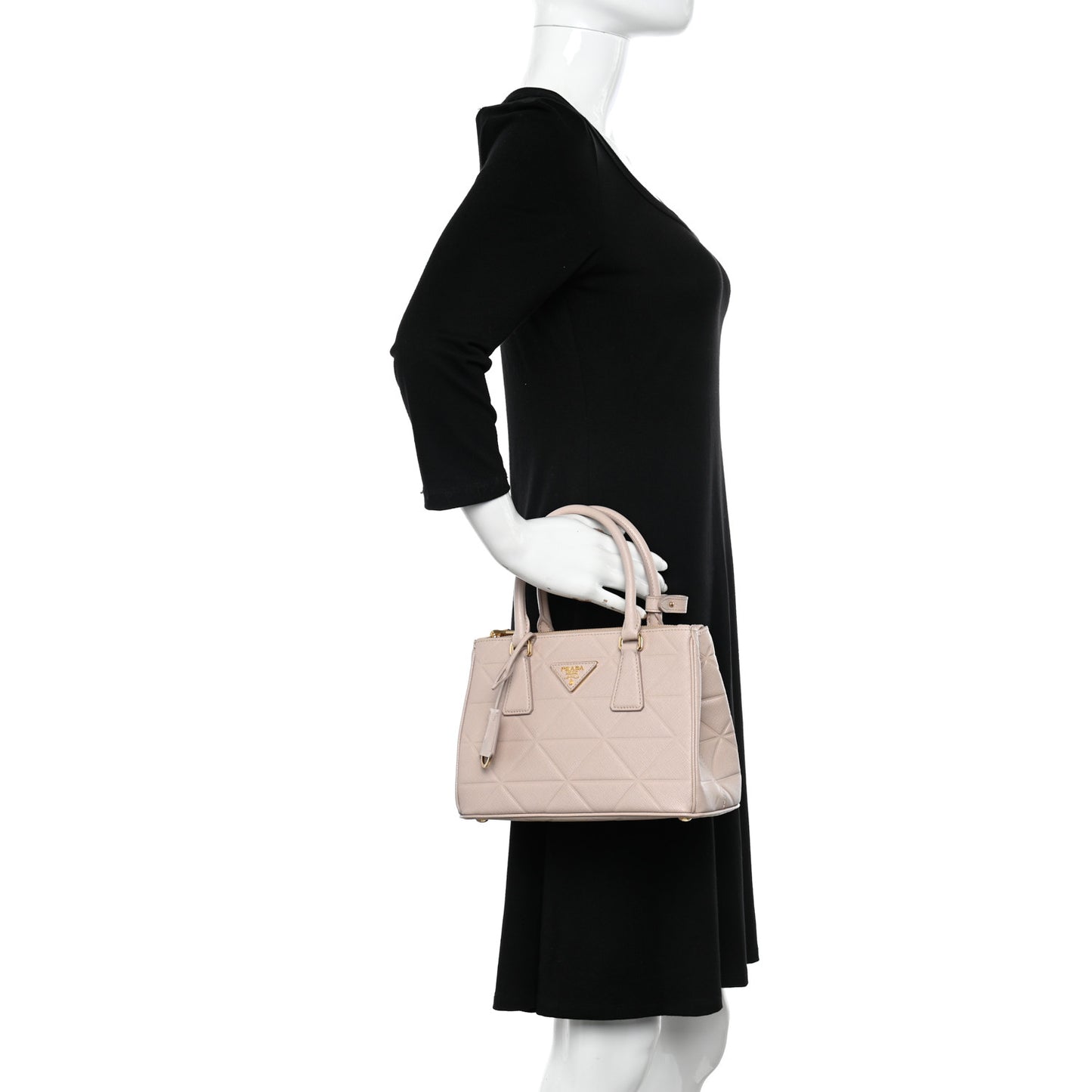 Saffiano Triangle Small Galleria Double Zip Tote Cammeo