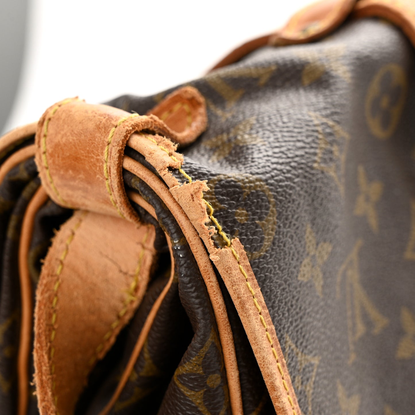 Monogram Saumur 43