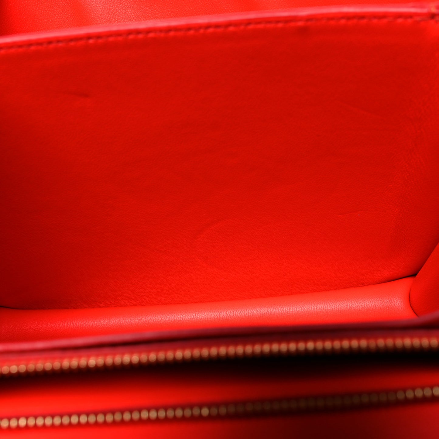Goatskin Medium Classic Box Flap Bag Alizarin
