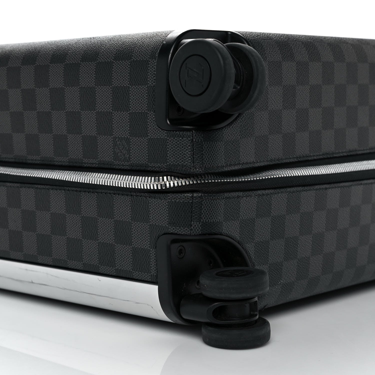 Louis Vuitton Damier Graphite Horizon 55 8 of 18