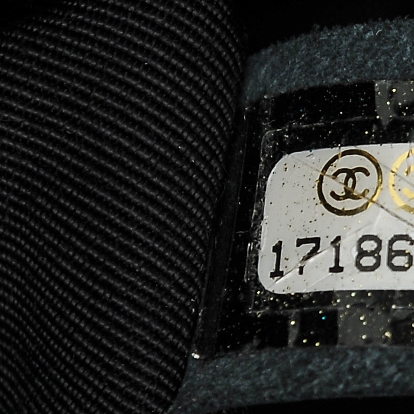 Lambskin Surpique Chevron Medium Single Flap Black