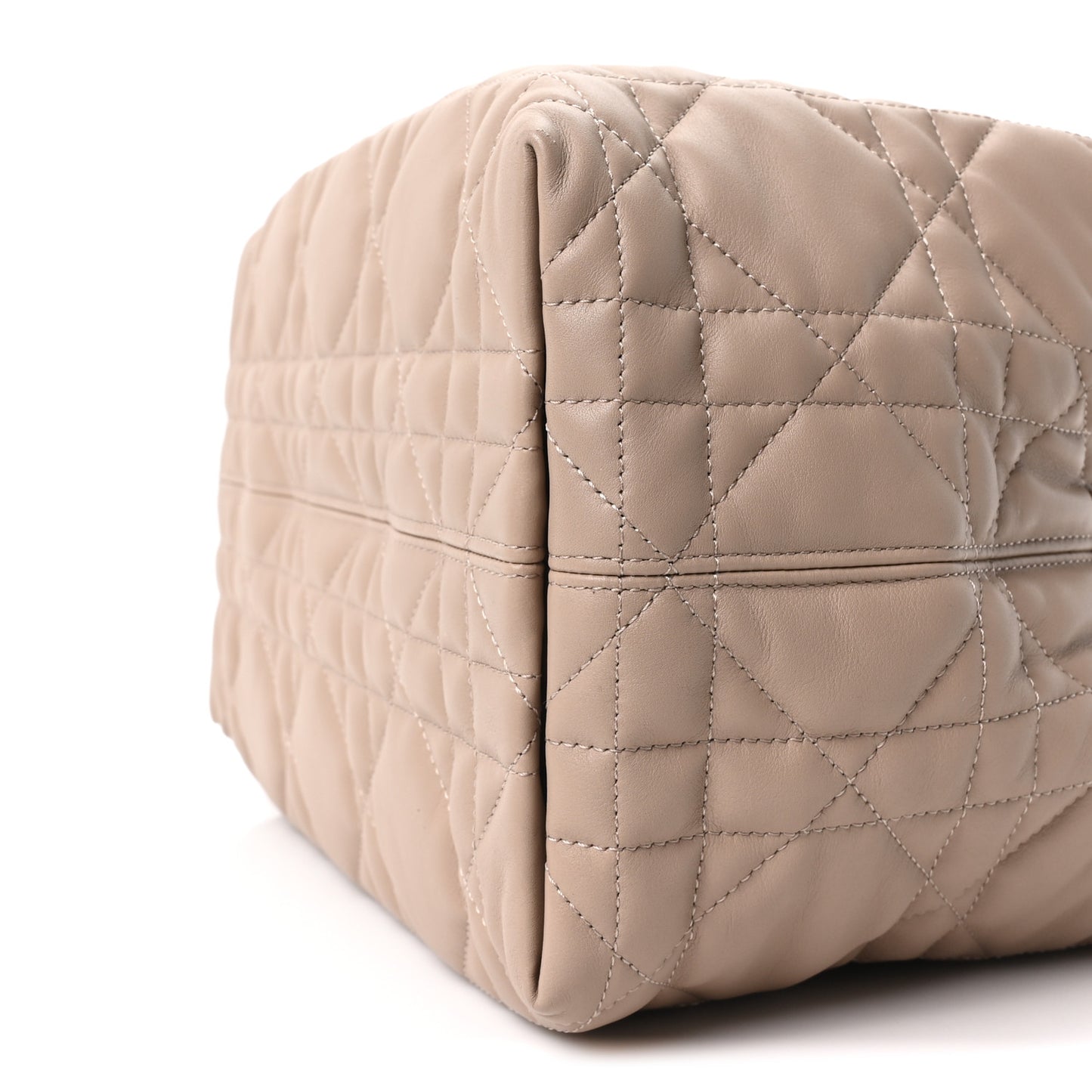 Calfskin Macrocannage Medium Toujours Powder Beige