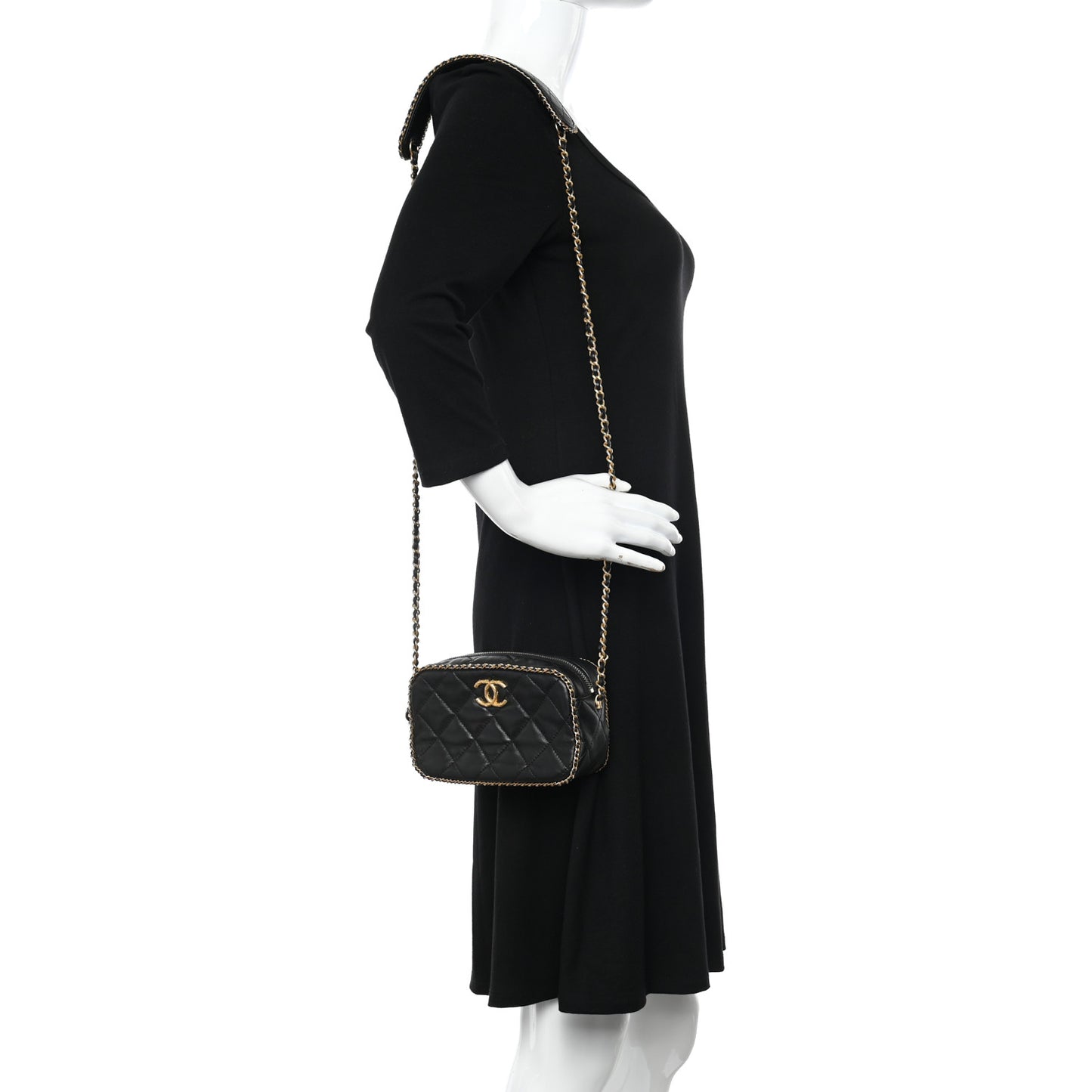 Lambskin Quilted Chain CC Mini Camera Case Black