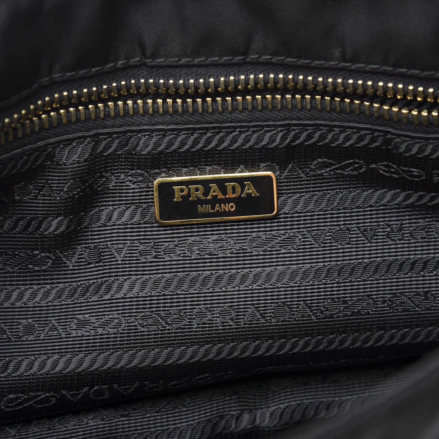 Tessuto Nylon Saffiano Small Messenger Bag Black
