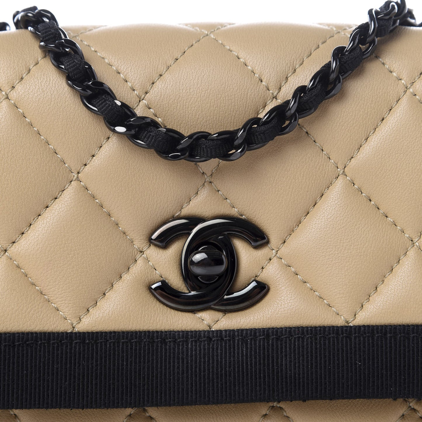 Lambskin Grosgrain Quilted Flap Beige Black