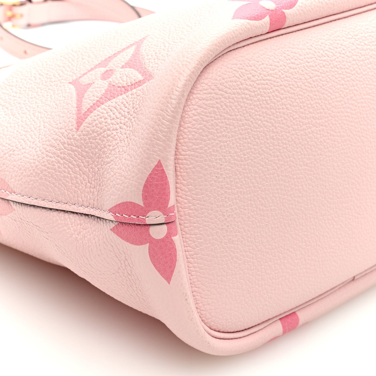 Empreinte Monogram Giant By The Pool Marshmallow Hobo PM Bouton De Rose