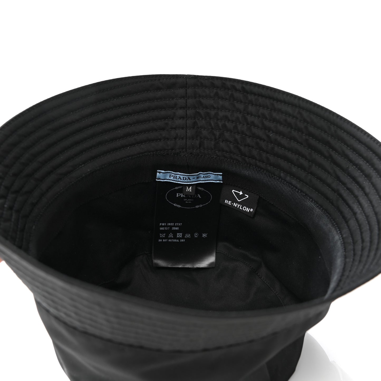 Re-Nylon Metal Triangle Logo Womens Bucket Hat M Black