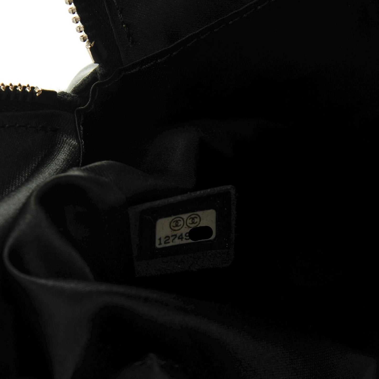 Lambskin Quilted Chain Around Tote Black
