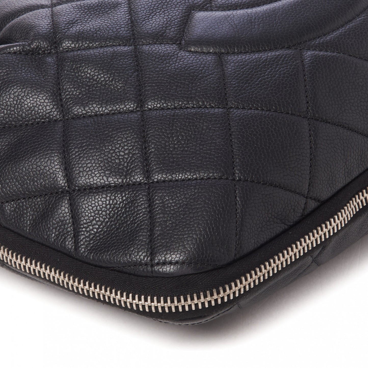 Caviar Expandable Zip Shoulder Bag Black