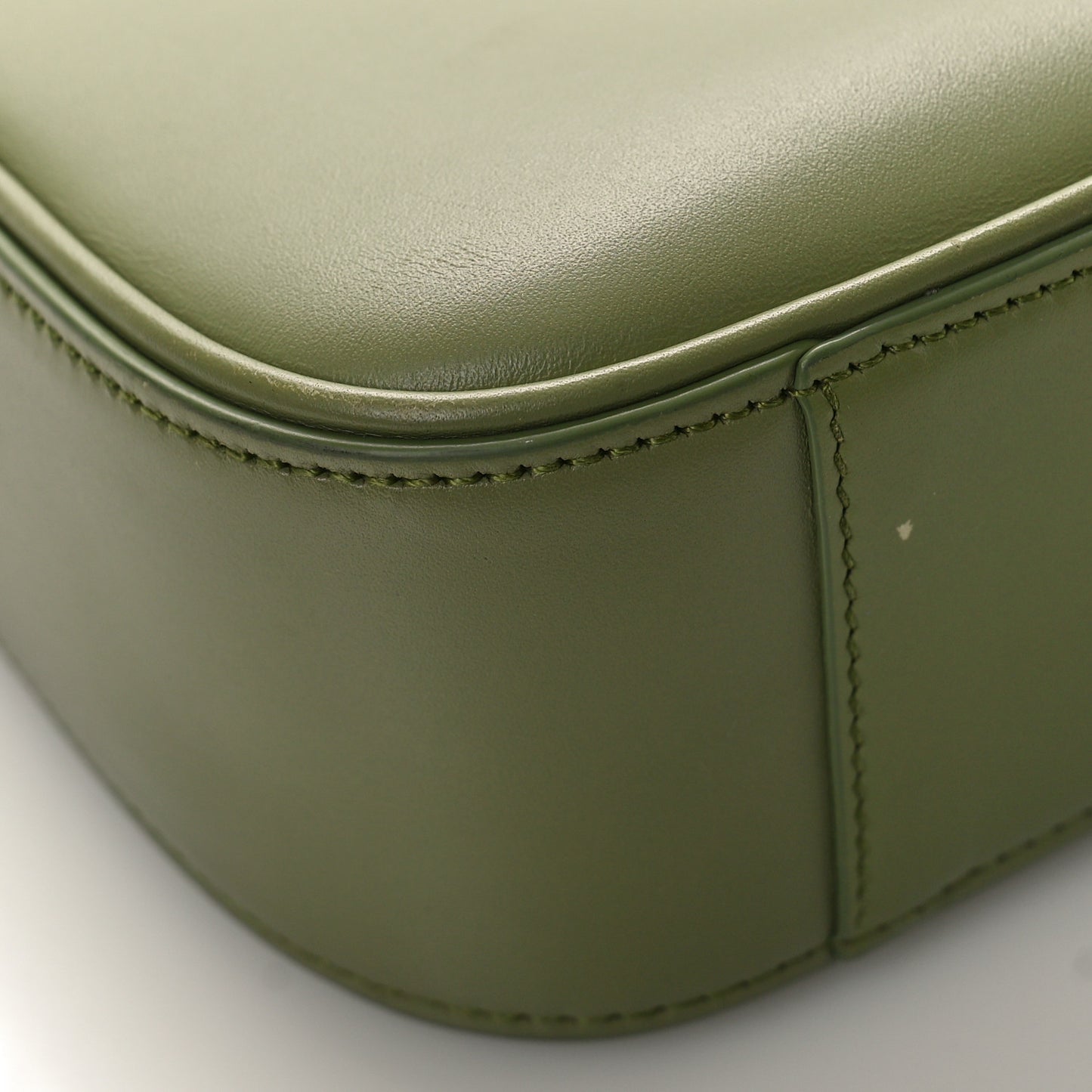Smooth Calfskin Le 5 A 7 Hobo Pistache