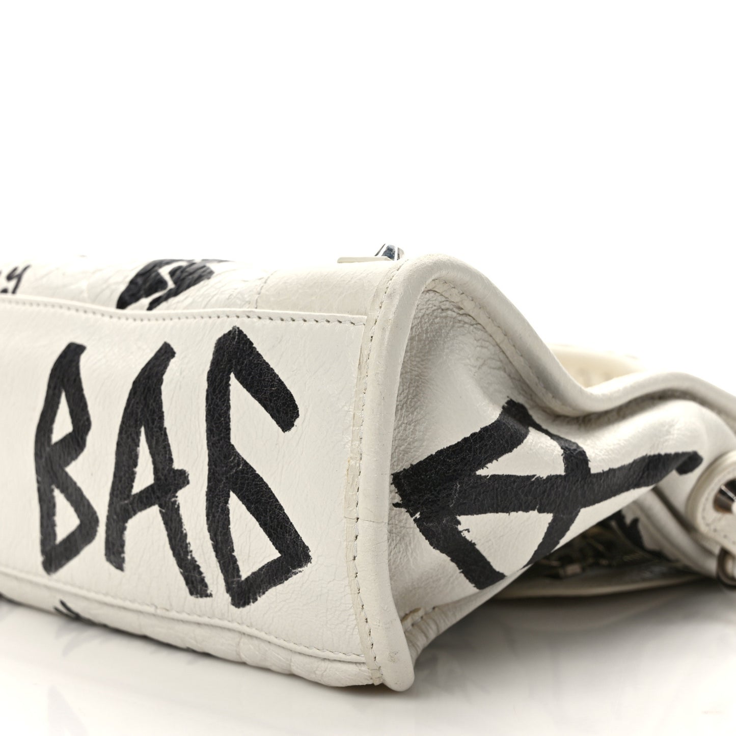 Agneau Graffiti All Over Classic Silver Hardware S City White Black