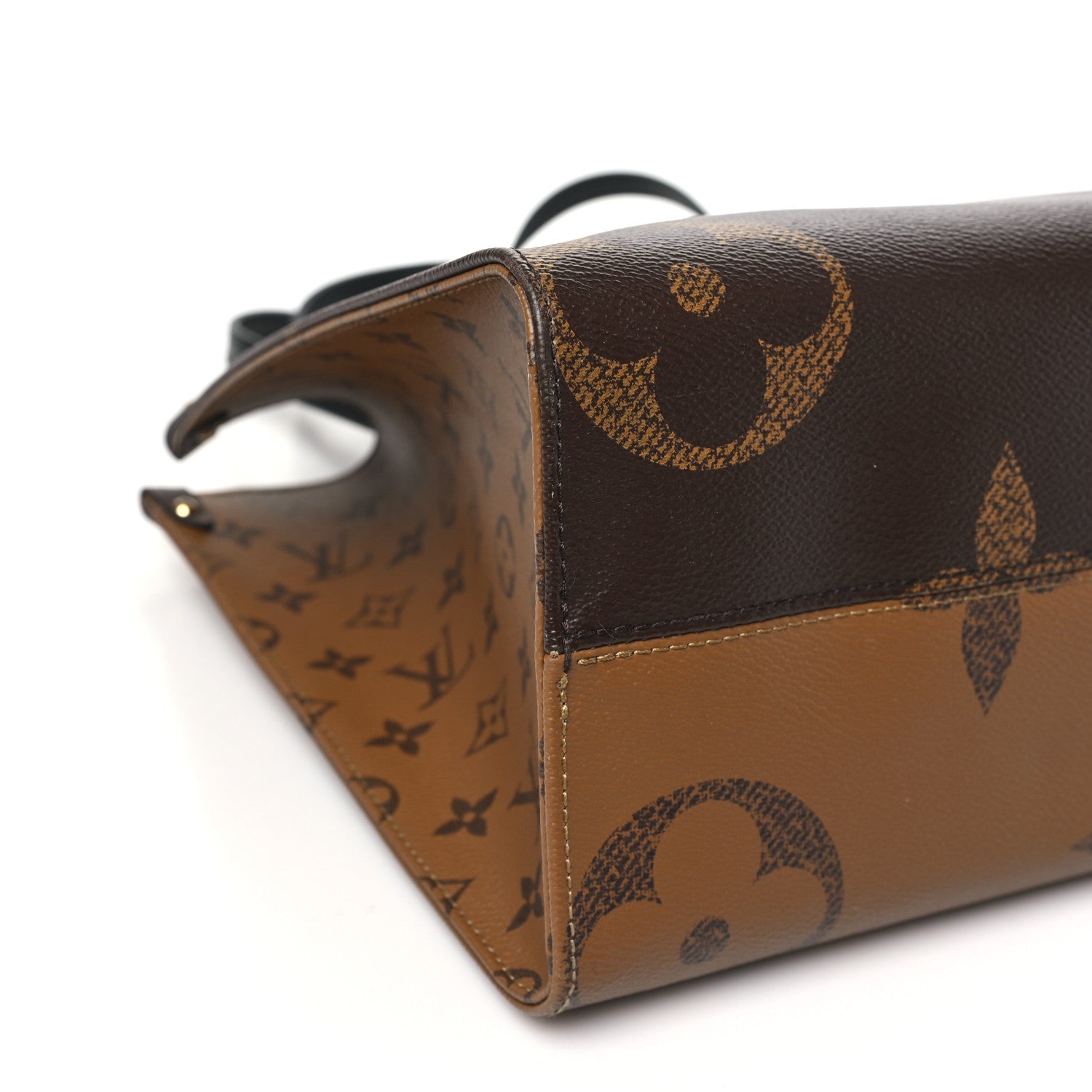 Louis Vuitton Reverse Monogram Giant Onthego MM 8 of 9