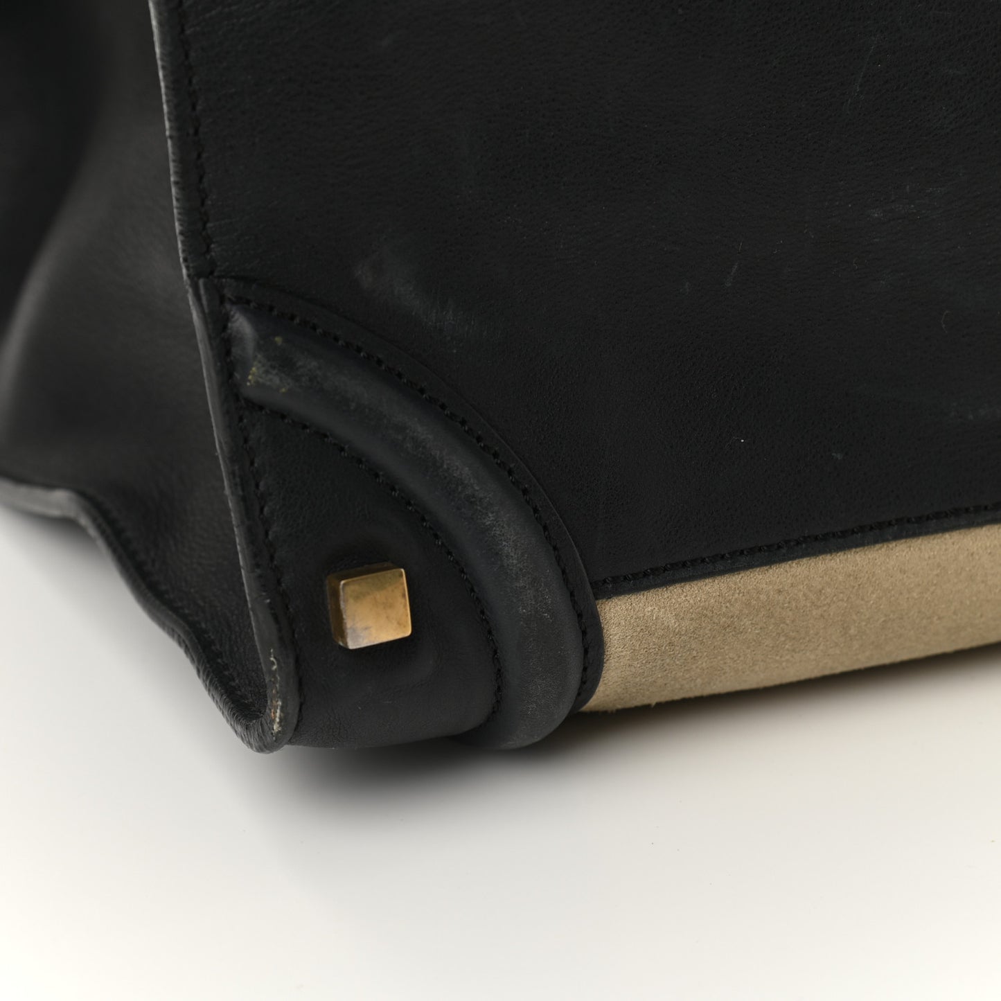 Nubuck Smooth Calfskin Medium Luggage Black