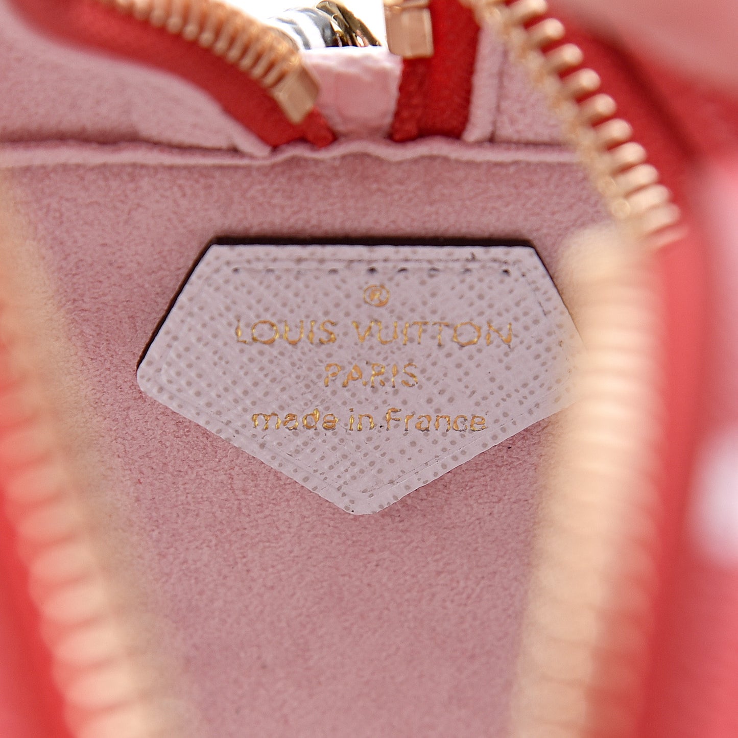 Monogram Giant Beach Pouch Rouge